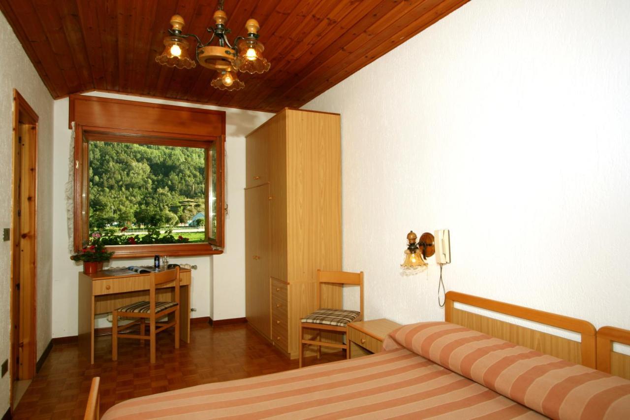 Hotel Edelweiss Villeneuve Cameră foto